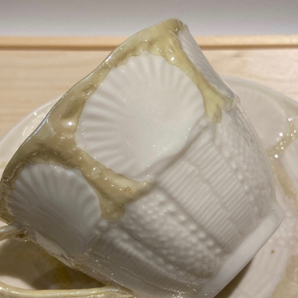 Belleek China tea cup and saucer, shell pattern, made in Ireland - Picture 2 of 5